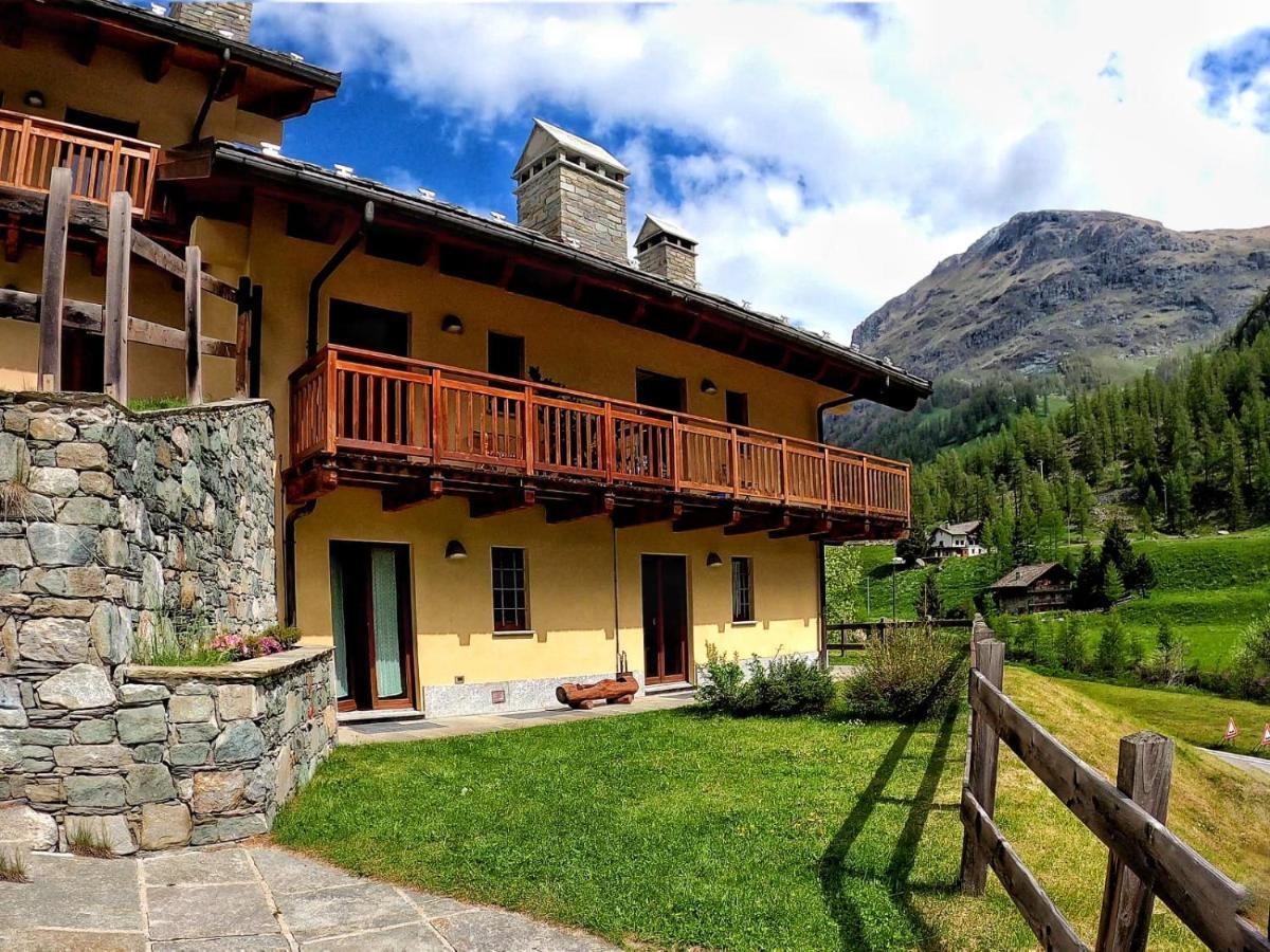 Punta Vittoria Sub 14 - Residence Anderbatt Gressoney - 3 Locali - Cir N 0010 Staval Luaran gambar
