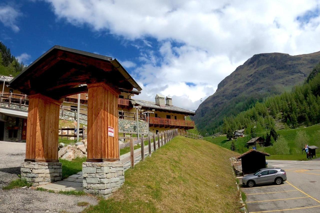 Punta Vittoria Sub 14 - Residence Anderbatt Gressoney - 3 Locali - Cir N 0010 Staval Luaran gambar